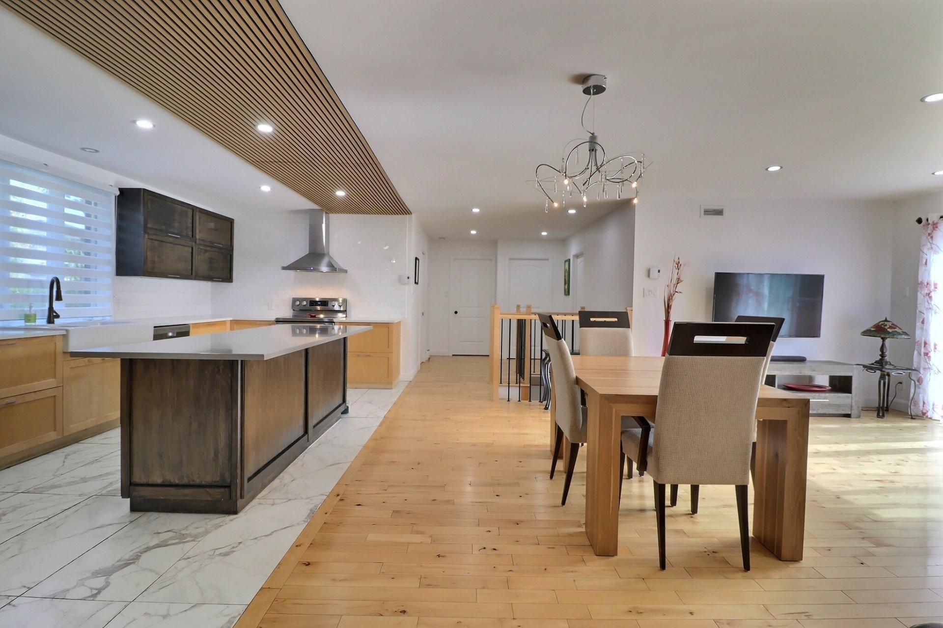 









169

 - 171


Av. des Sablonnières

,
Québec (Beauport),




QC
G1B1C2

