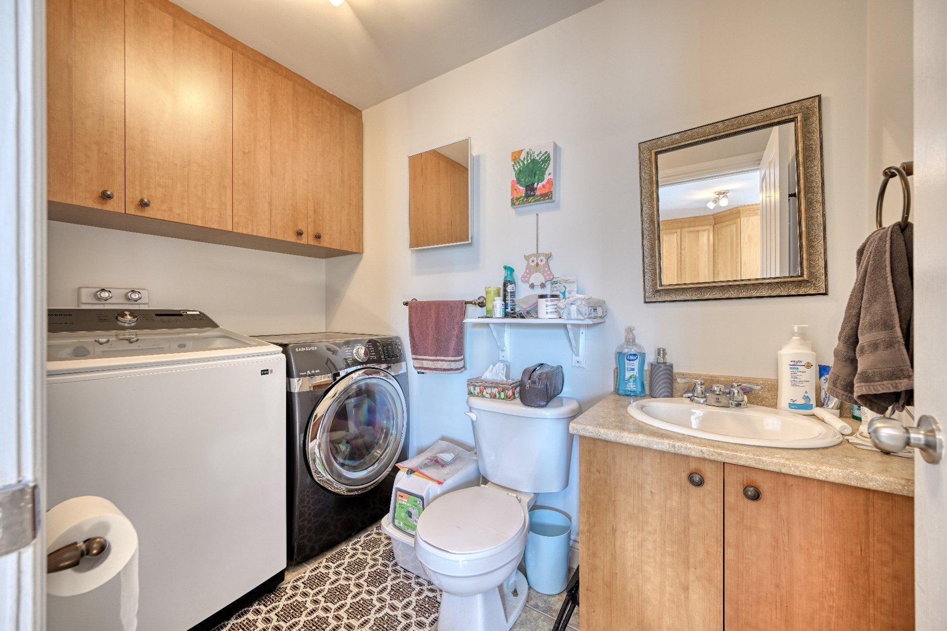 









2006

 - 2010


Rue Madame-Magnan

,
Deux-Montagnes,




QC
J7R1H8

