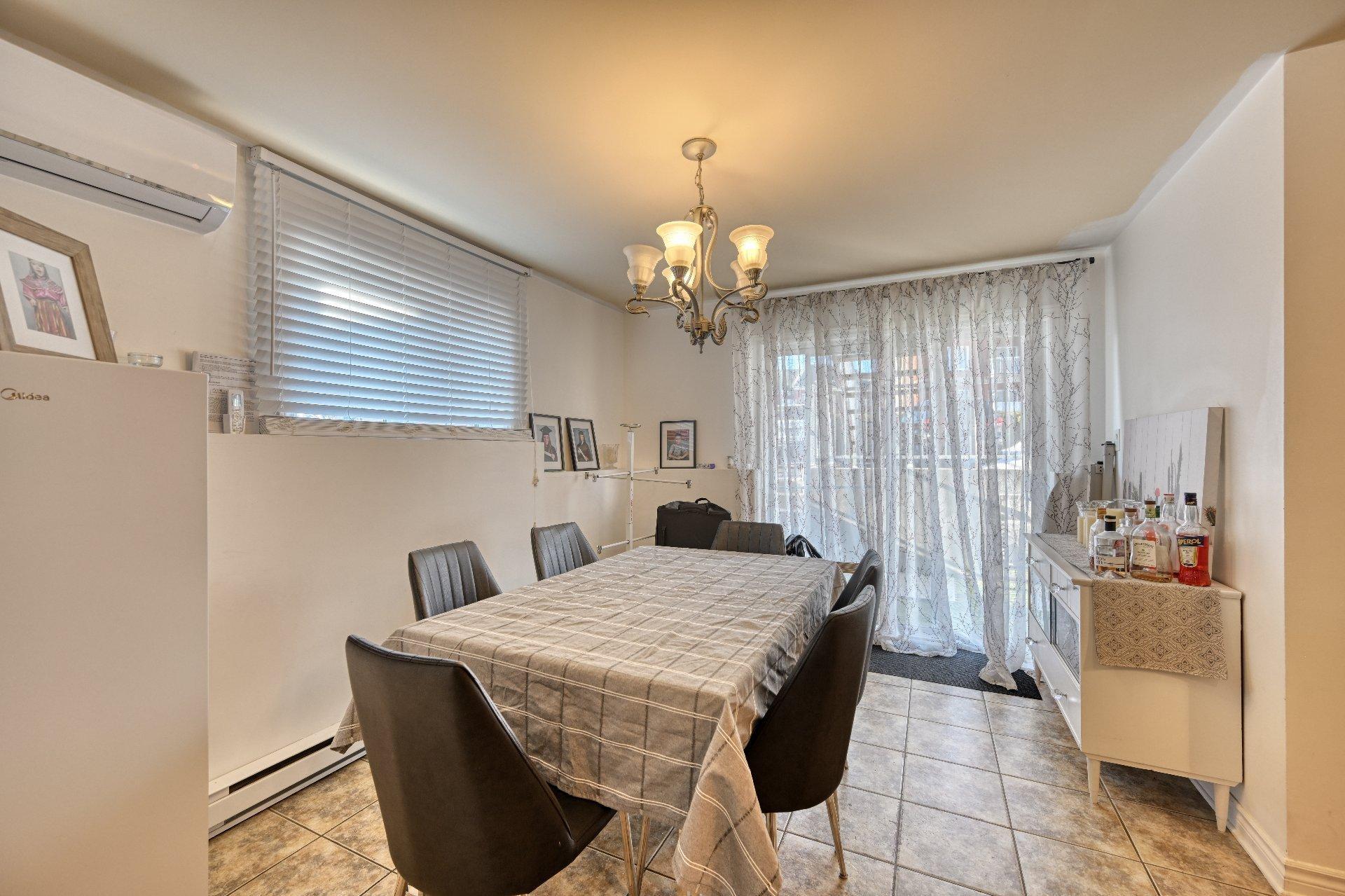 









2006

 - 2010


Rue Madame-Magnan

,
Deux-Montagnes,




QC
J7R1H8

