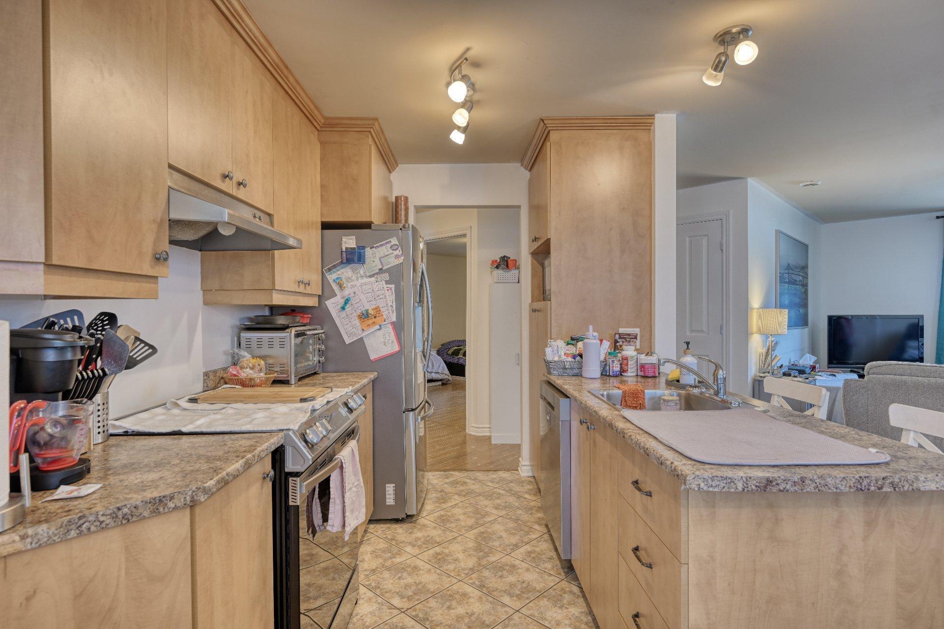 









2006

 - 2010


Rue Madame-Magnan

,
Deux-Montagnes,




QC
J7R1H8

