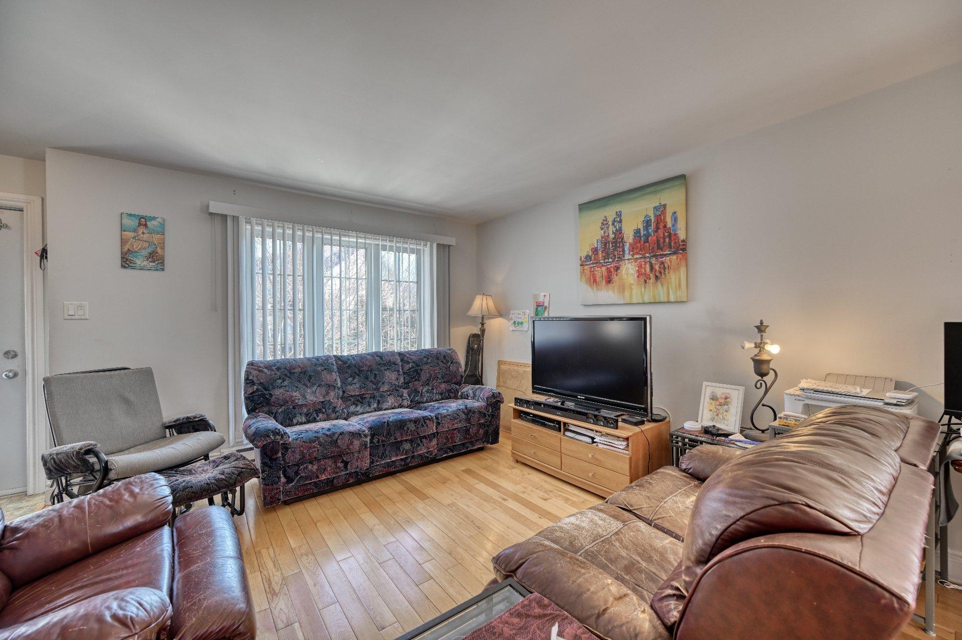 









2006

 - 2010


Rue Madame-Magnan

,
Deux-Montagnes,




QC
J7R1H8

