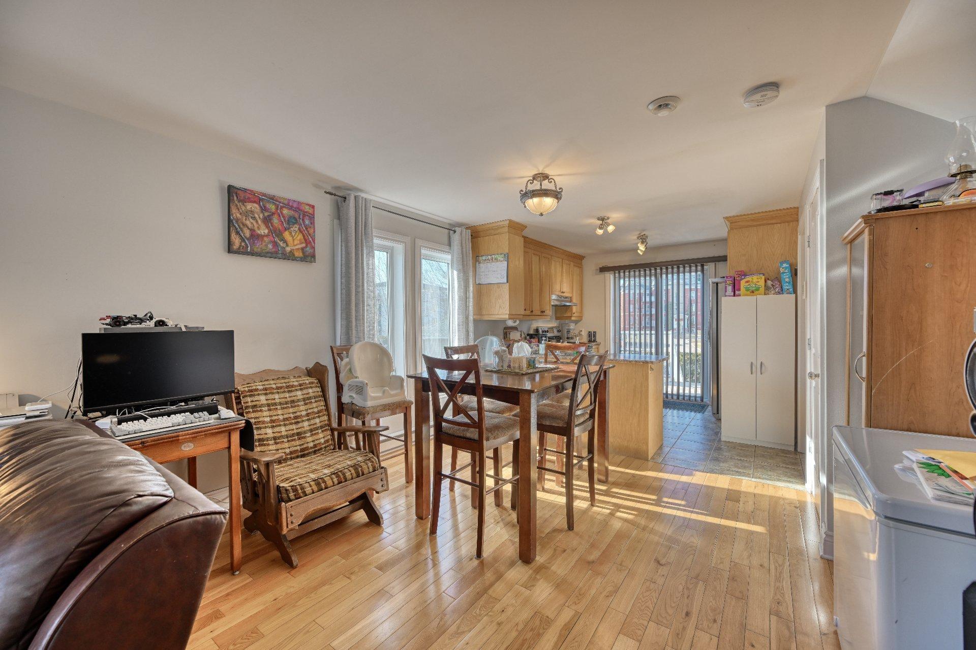 









2006

 - 2010


Rue Madame-Magnan

,
Deux-Montagnes,




QC
J7R1H8

