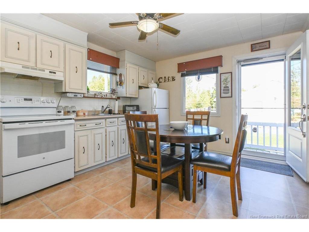 









908


Saint-Joseph

BLVD,
Saint-Léolin,




NB
E8N 2P8

