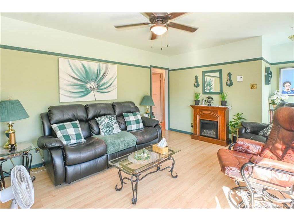 









908


Saint-Joseph

BLVD,
Saint-Léolin,




NB
E8N 2P8

