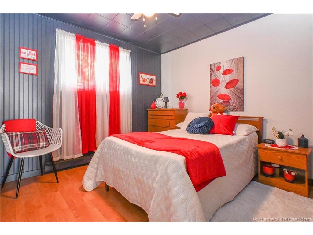









908


Saint-Joseph

BLVD,
Saint-Léolin,




NB
E8N 2P8

