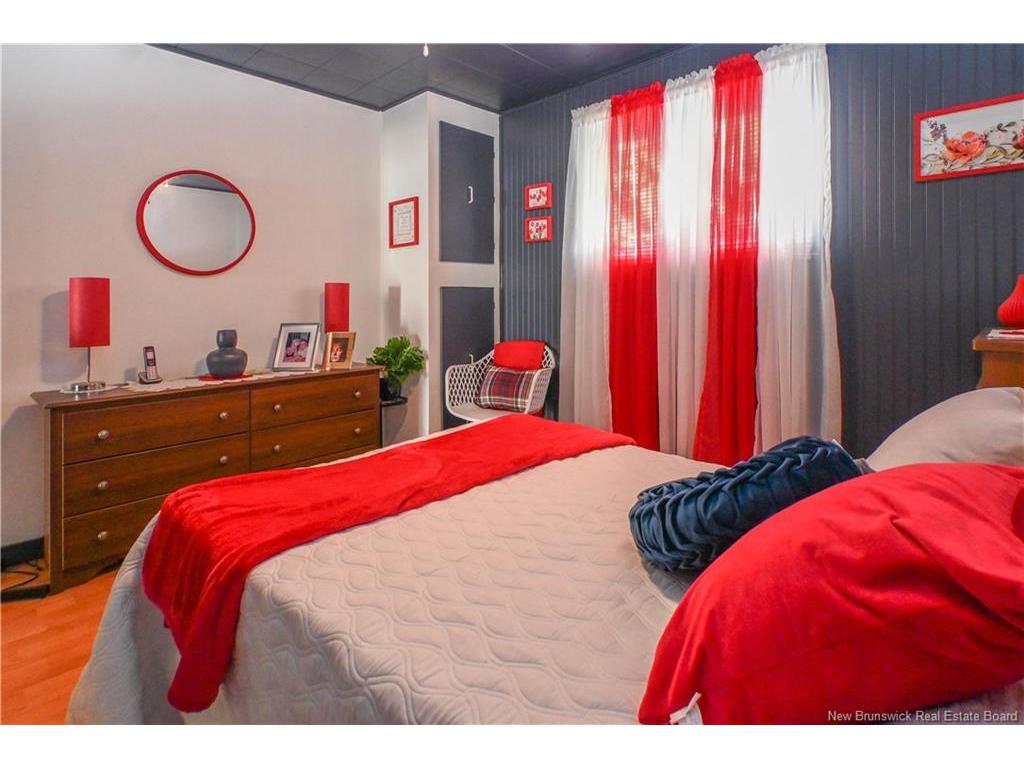 









908


Saint-Joseph

BLVD,
Saint-Léolin,




NB
E8N 2P8

