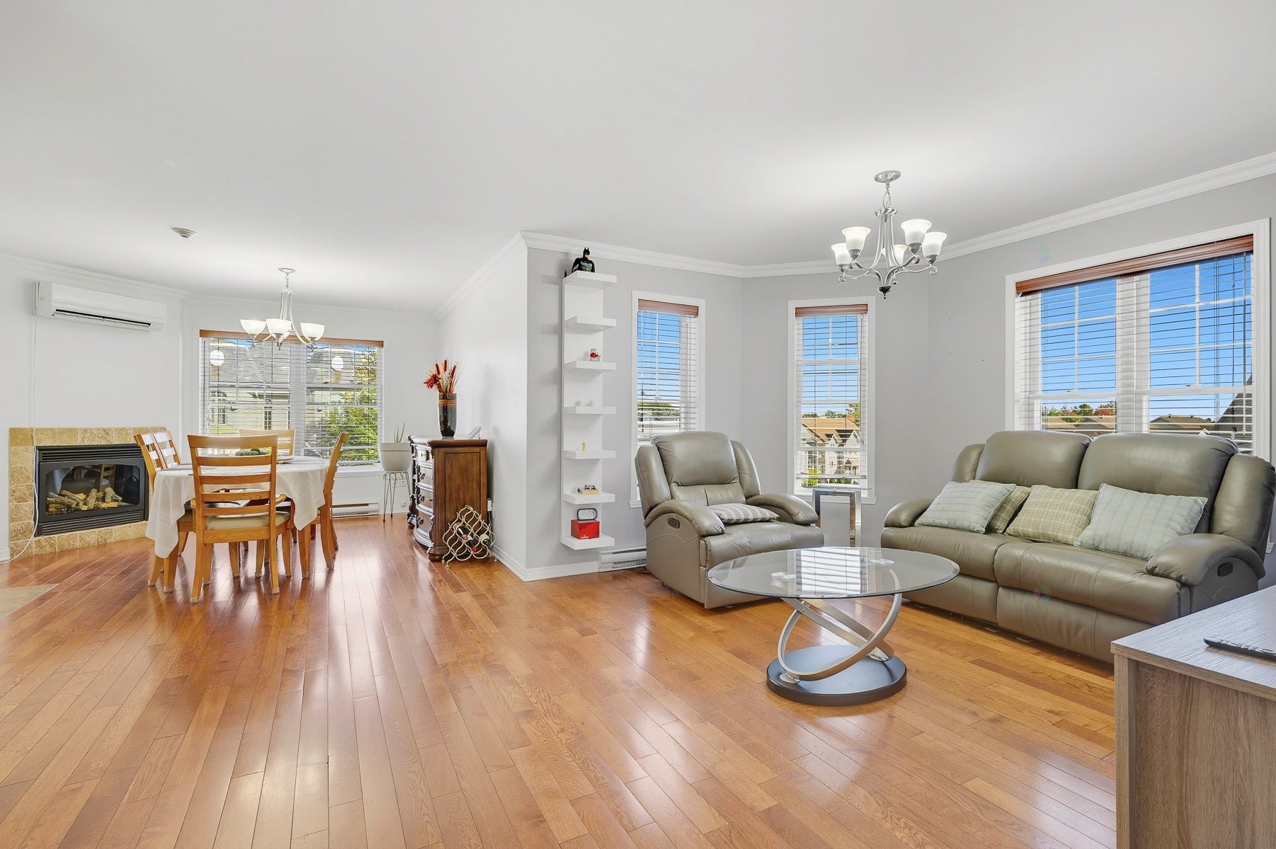 









2270


Rue Isaac-Jogues

, 301,
Saint-Jérôme,




QC
J7Y0A2

