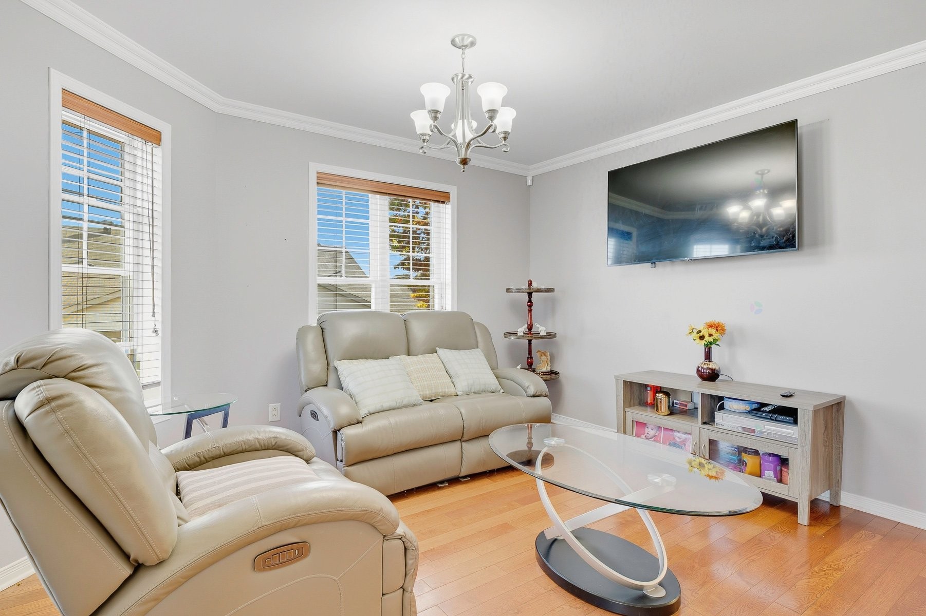 









2270


Rue Isaac-Jogues

, 301,
Saint-Jérôme,




QC
J7Y0A2

