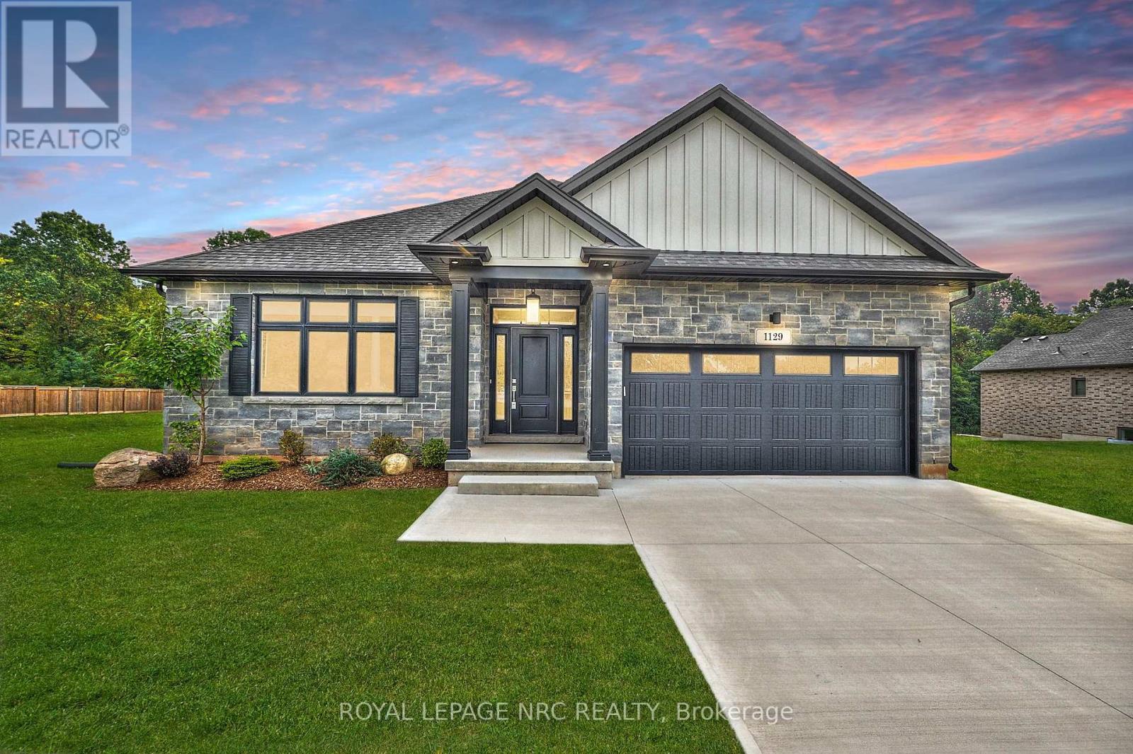 












1129 BALFOUR STREET

,
Pelham (Fenwick),




Ontario
L0S1C0

