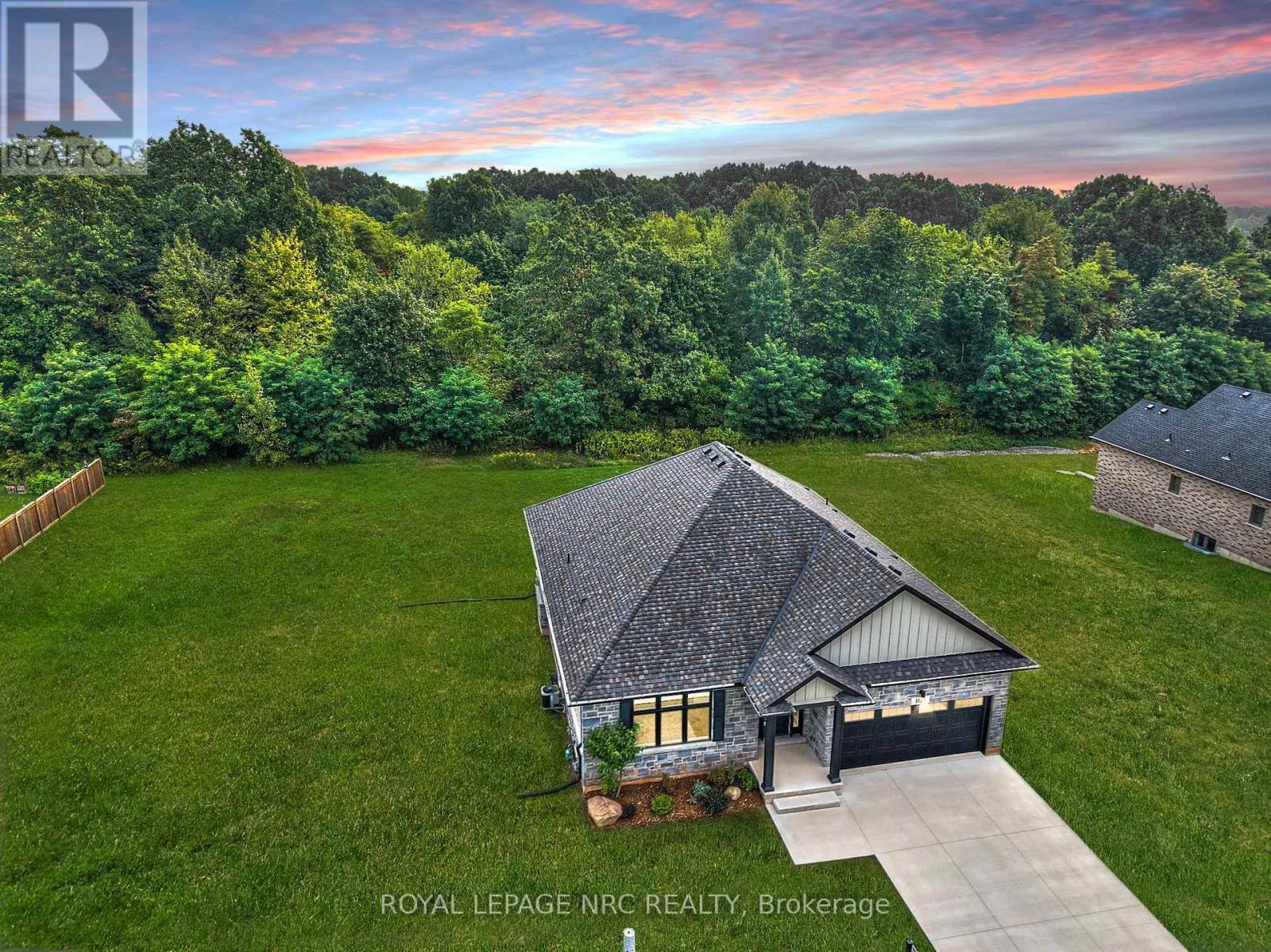 












1129 BALFOUR STREET

,
Pelham (Fenwick),




Ontario
L0S1C0

