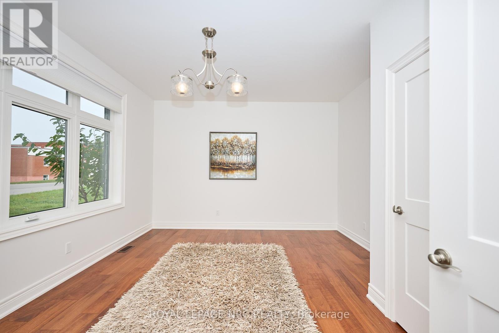 












1129 BALFOUR STREET

,
Pelham (Fenwick),




Ontario
L0S1C0

