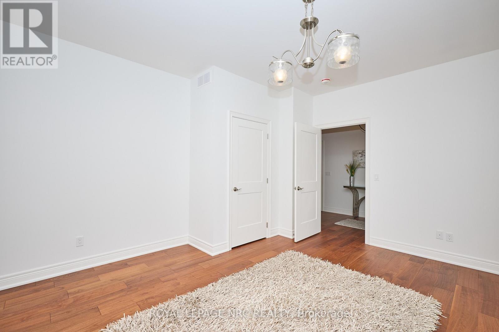 












1129 BALFOUR STREET

,
Pelham (Fenwick),




Ontario
L0S1C0

