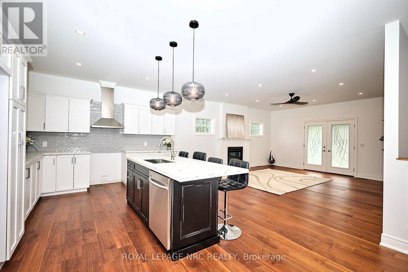 












1129 BALFOUR STREET

,
Pelham (Fenwick),




Ontario
L0S1C0

