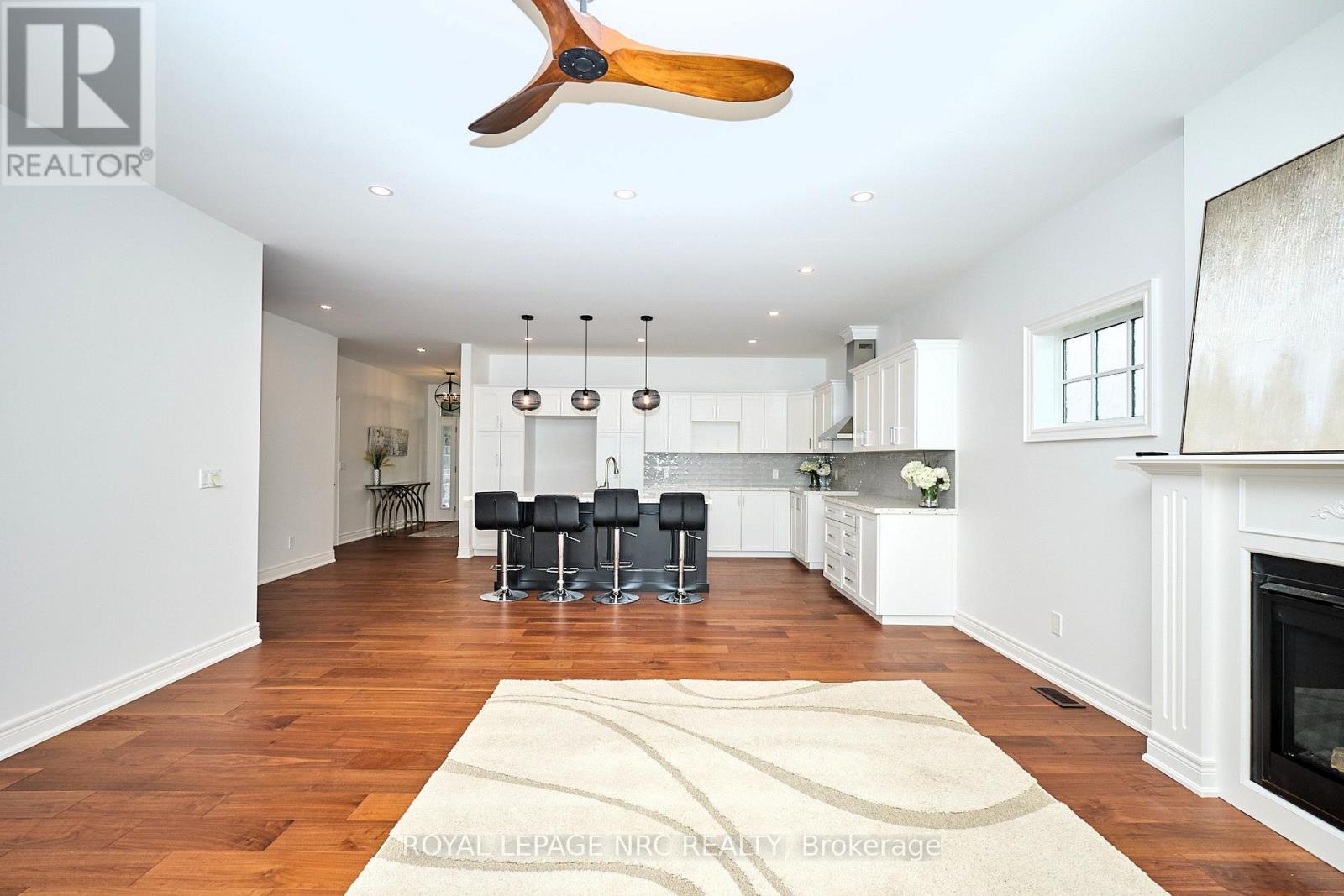 












1129 BALFOUR STREET

,
Pelham (Fenwick),




Ontario
L0S1C0

