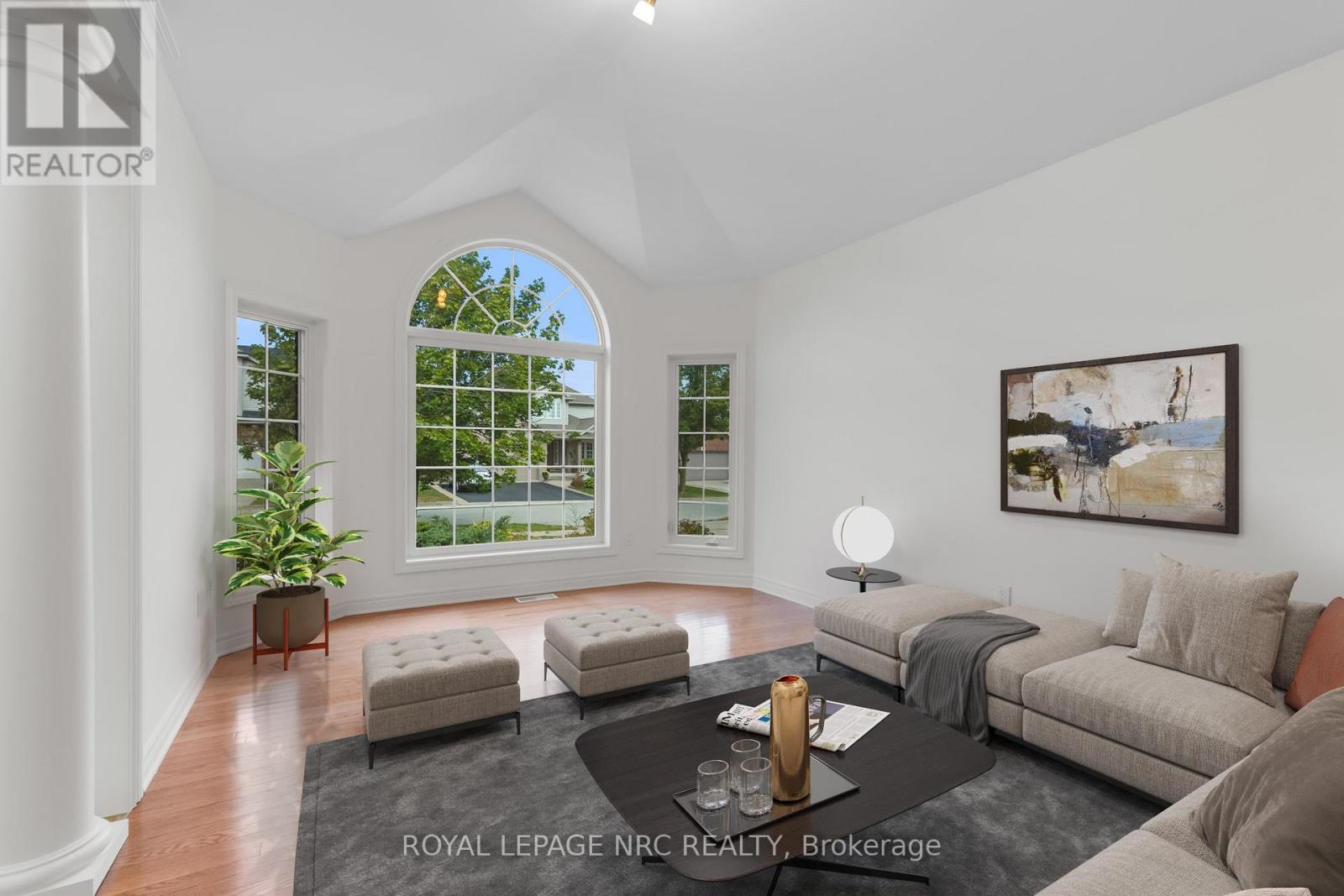 












10 MONTROSE STREET

,
St. Catharines (Rykert/Vansickle),




Ontario
L2S4A7

