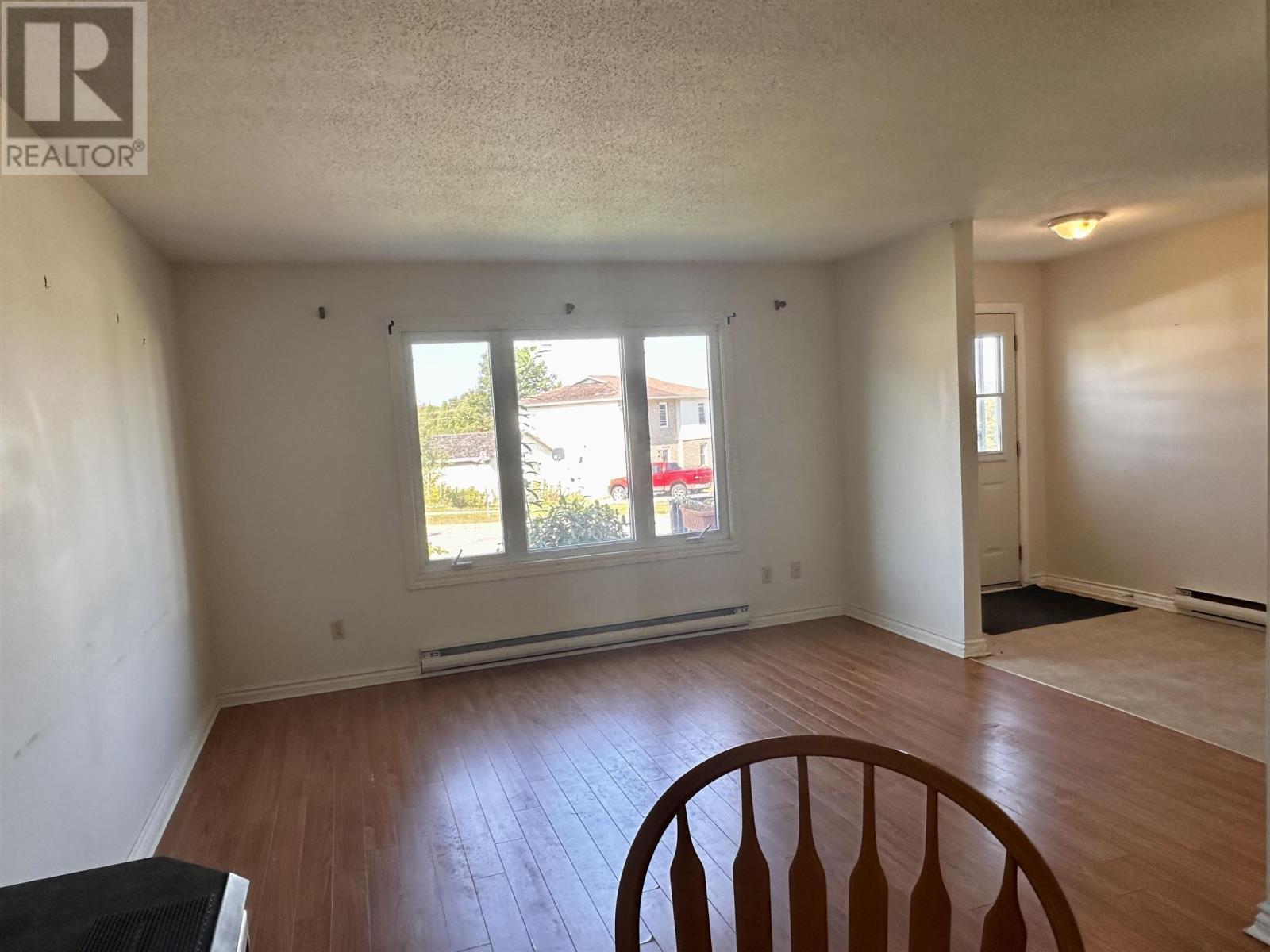 












38 Beckett BLVD

,
Elliot Lake,




Ontario
P5A3P7

