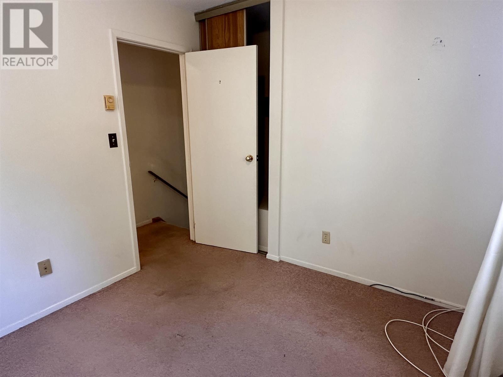 












38 Beckett BLVD

,
Elliot Lake,




Ontario
P5A3P7

