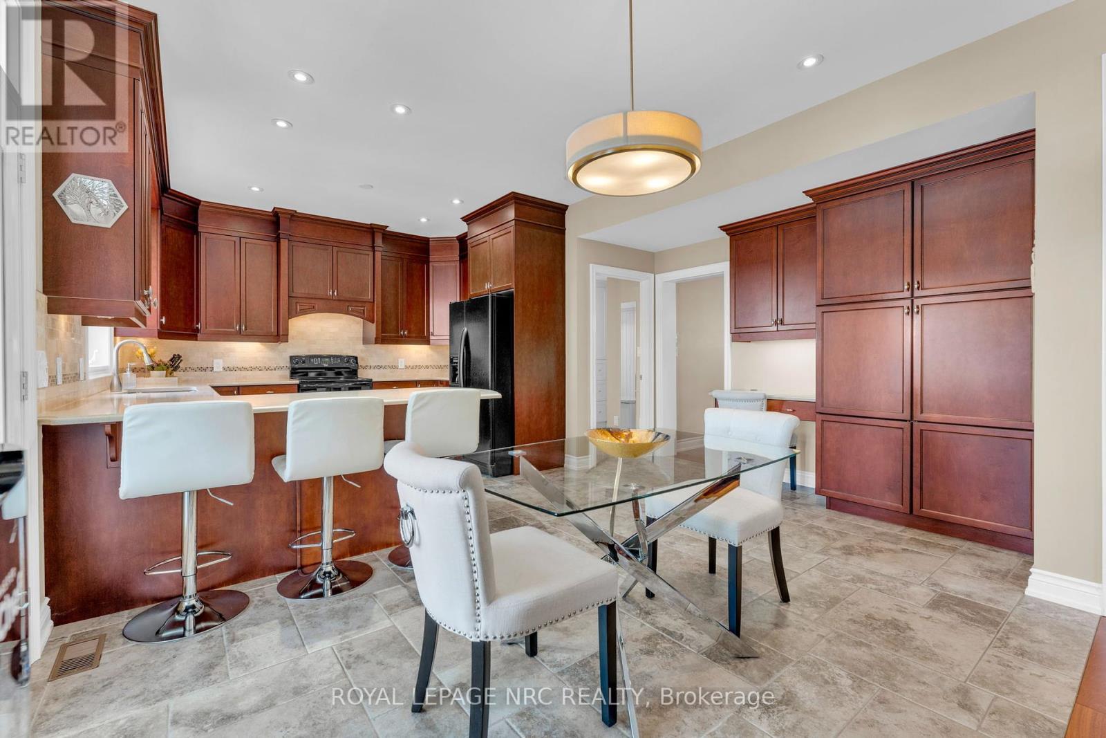 












13 ALEX GRANT PLACE

,
St. Catharines,




Ontario
L2P0A2

