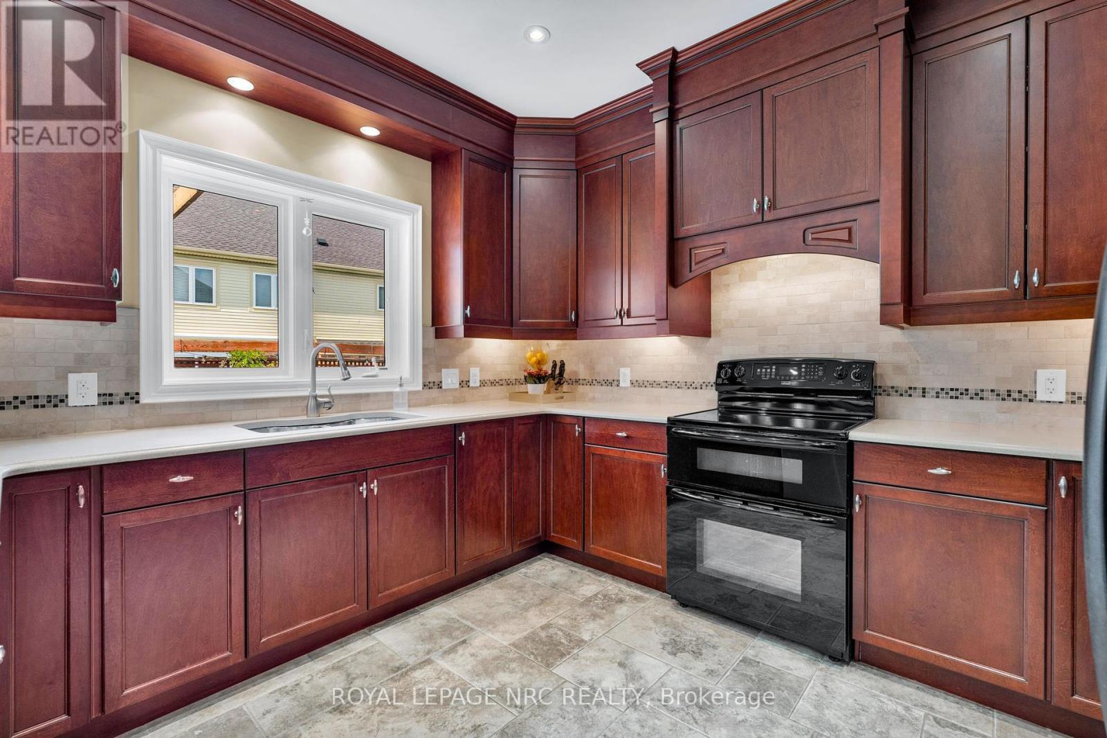 












13 ALEX GRANT PLACE

,
St. Catharines,




Ontario
L2P0A2

