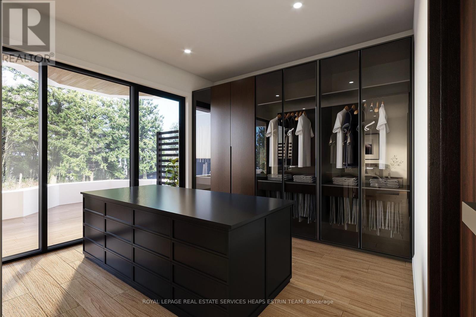 












FOURTH LEVEL - 32 ROWANWOOD AVENUE

,
Toronto,




Ontario
M4W1Y7

