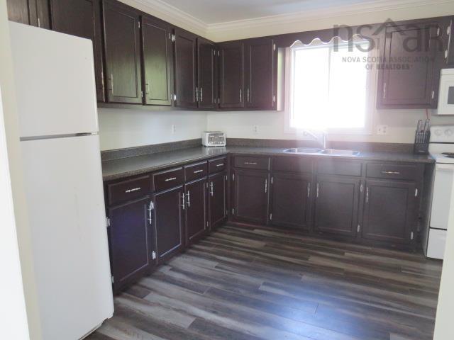 












96 Romkey Drive

,
Eastern Passage,




NS
B3G 1H2

