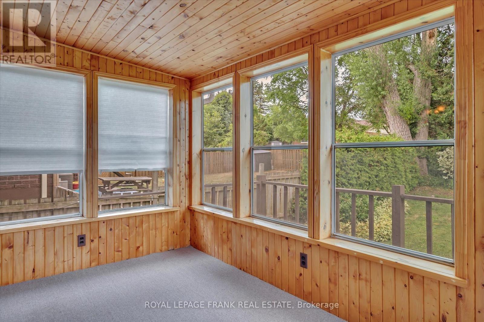 












280 GREENLAWN AVENUE

,
Peterborough (Northcrest Ward 5),




Ontario
K9H5K8

