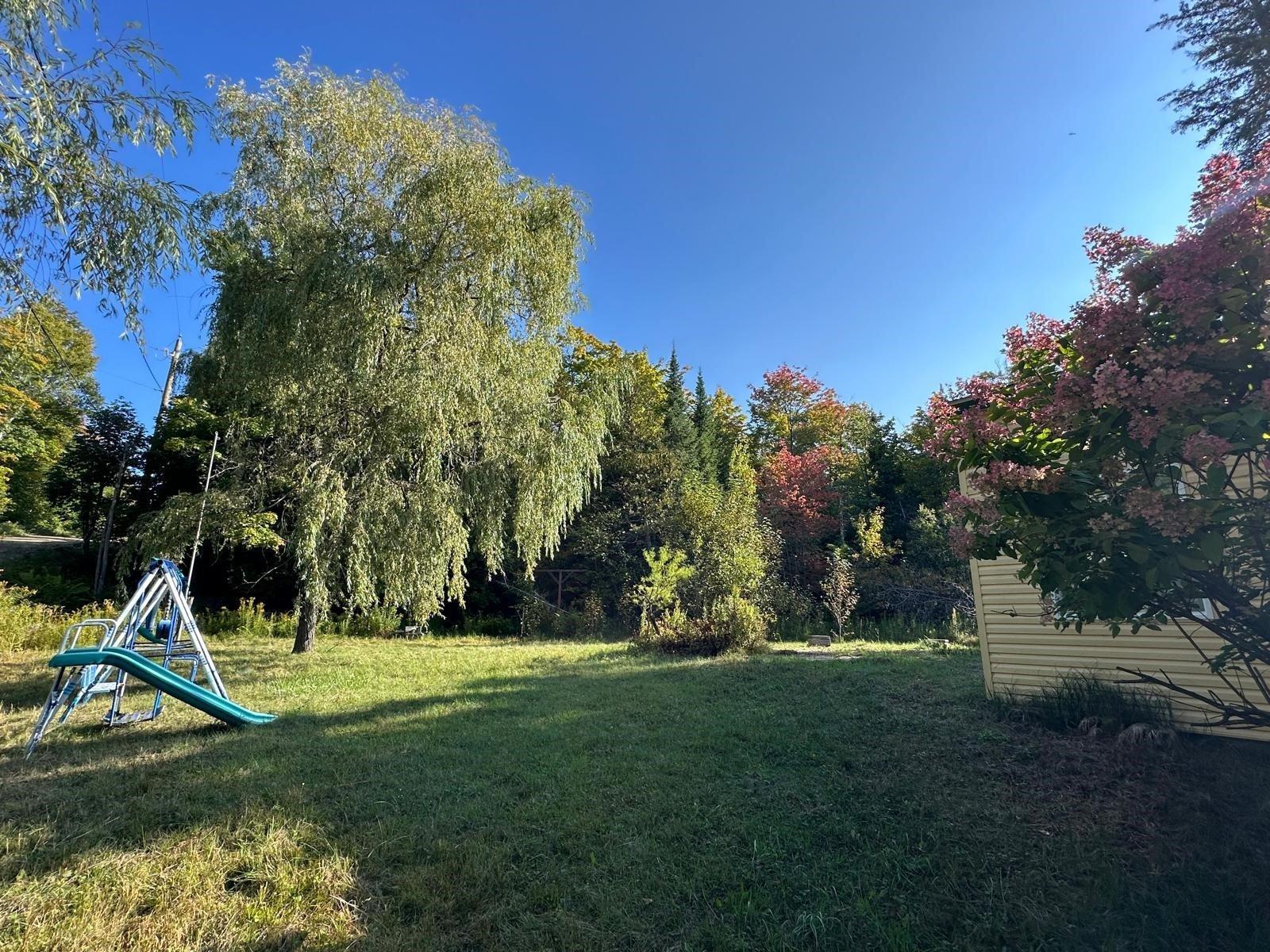 









2481


Rue Louise

,
Wentworth-Nord,




QC
J0T1Y0

