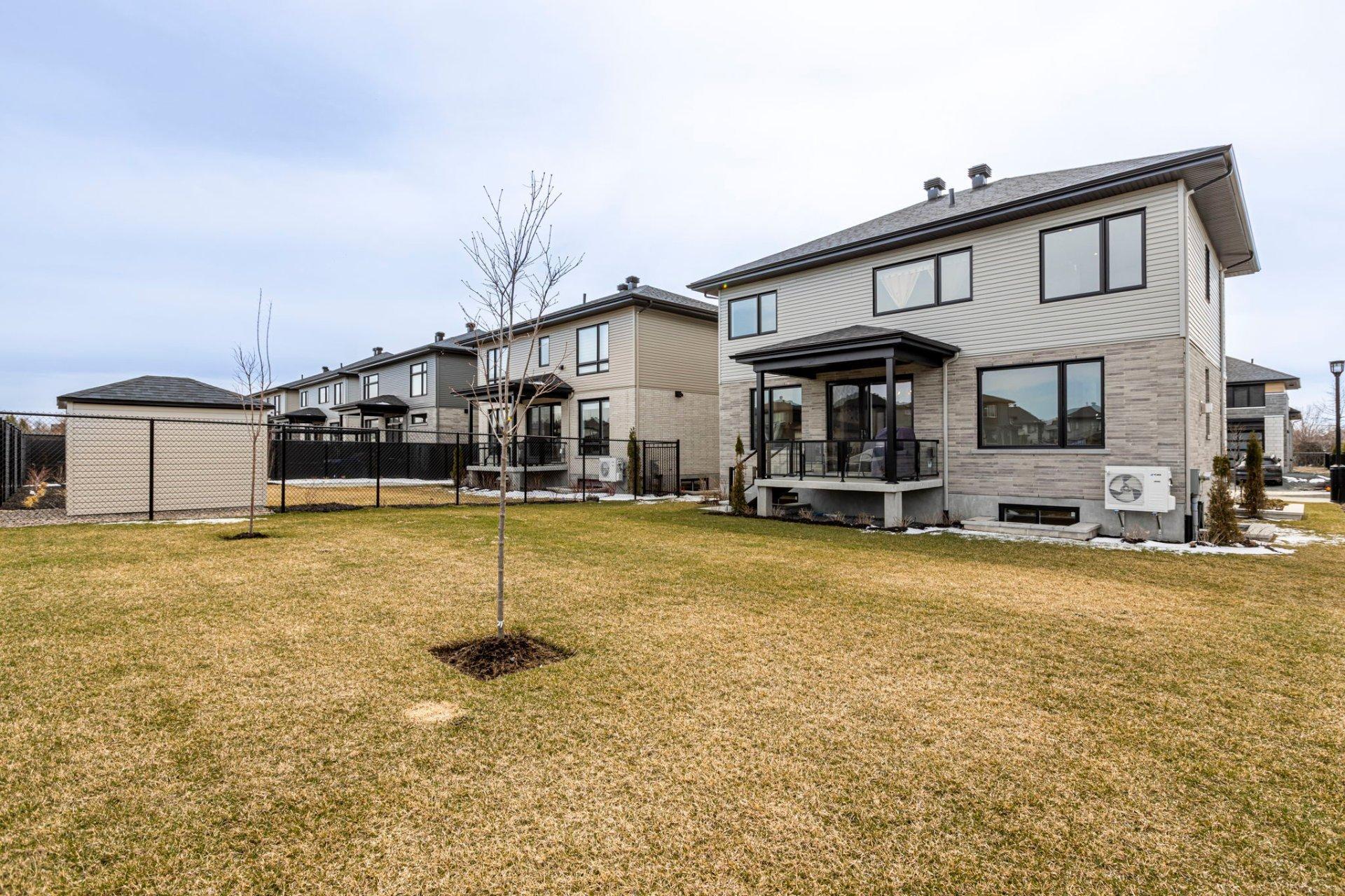 









1105


Rue Jean-Vallerand

,
Boucherville,




QC
J4B0H5

