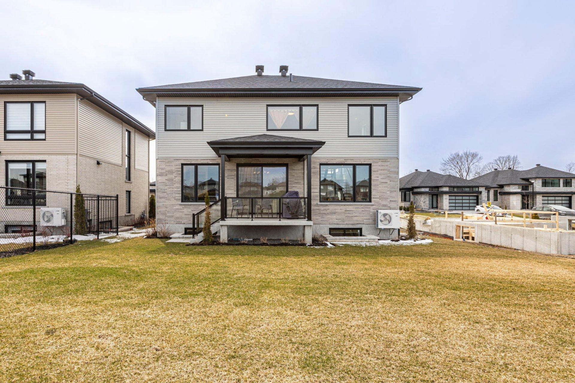









1105


Rue Jean-Vallerand

,
Boucherville,




QC
J4B0H5

