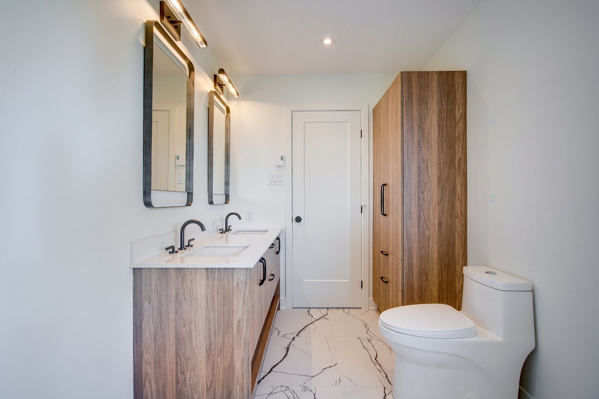 









1105


Rue Jean-Vallerand

,
Boucherville,




QC
J4B0H5

