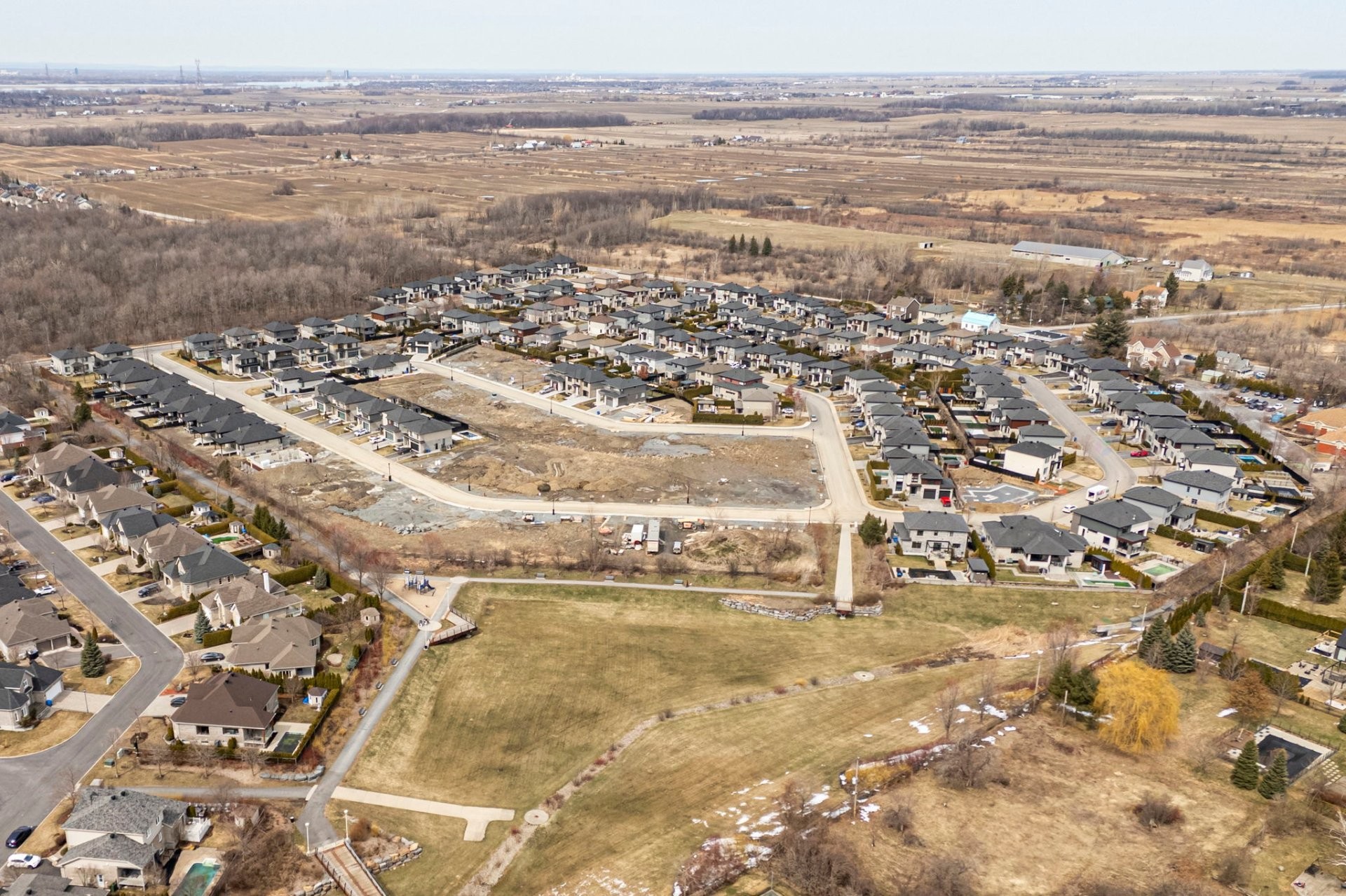 









1105


Rue Jean-Vallerand

,
Boucherville,




QC
J4B0H5

