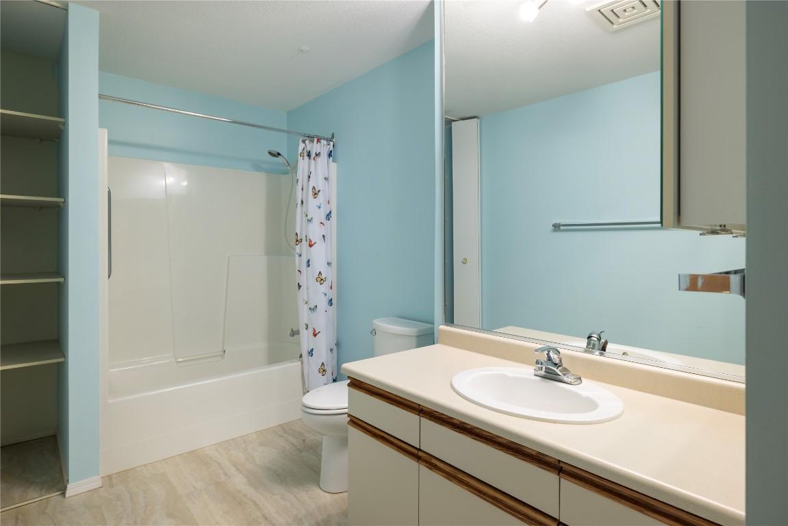 









1045


Sutherland

Avenue, 115B,
Kelowna,




BC
V1Y 5Y1

