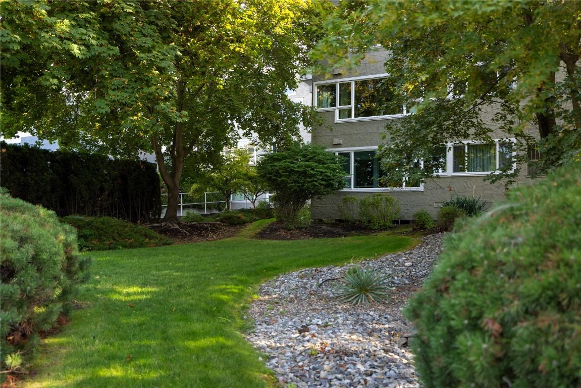 









1045


Sutherland

Avenue, 115B,
Kelowna,




BC
V1Y 5Y1

