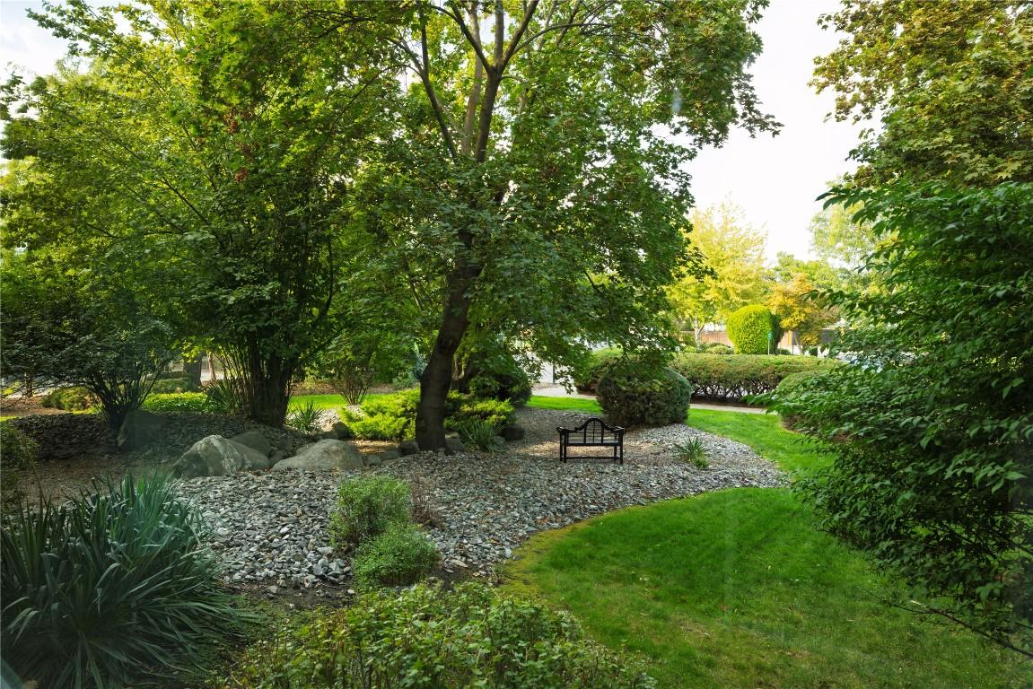 









1045


Sutherland

Avenue, 115B,
Kelowna,




BC
V1Y 5Y1

