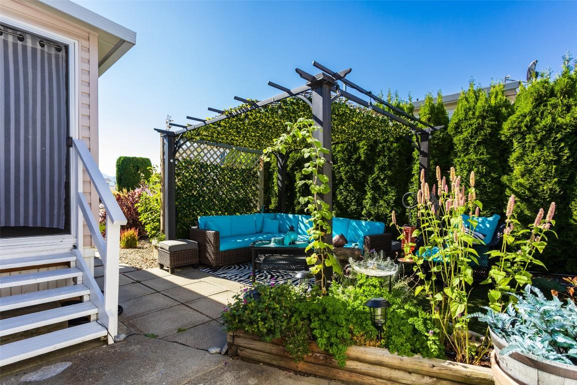 









1850


Shannon Lake

Road, 23,
West Kelowna,




BC
V4T 1L6

