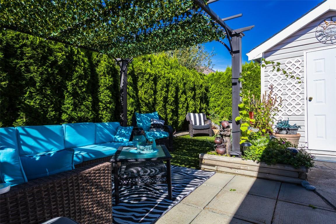 









1850


Shannon Lake

Road, 23,
West Kelowna,




BC
V4T 1L6

