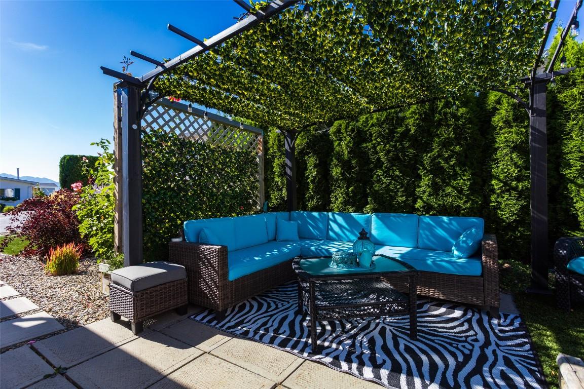 









1850


Shannon Lake

Road, 23,
West Kelowna,




BC
V4T 1L6

