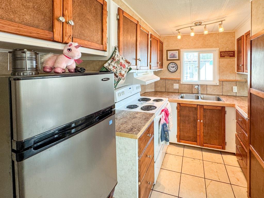 









7614


97th

Street, 4,
Osoyoos,




BC
V0H 1V5

