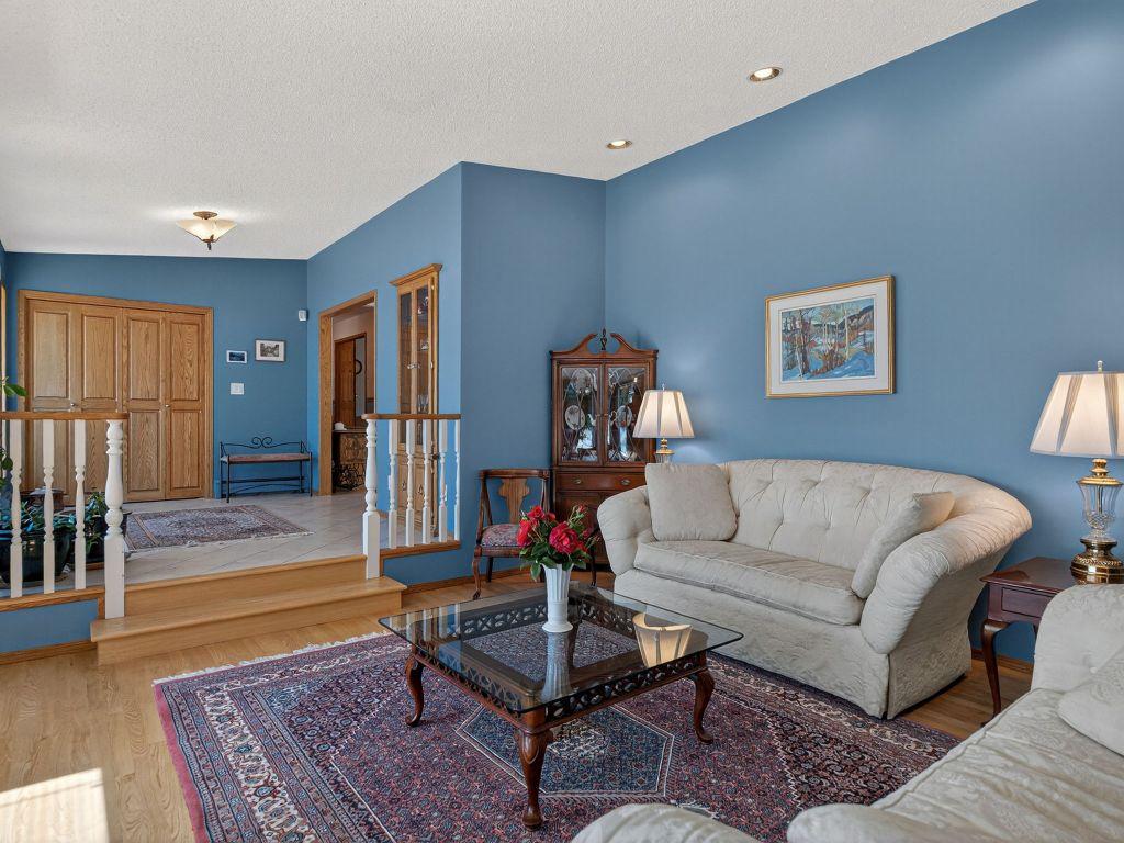 









832


Montigny

Road,
West Kelowna,




BC
V1Z 1S2

