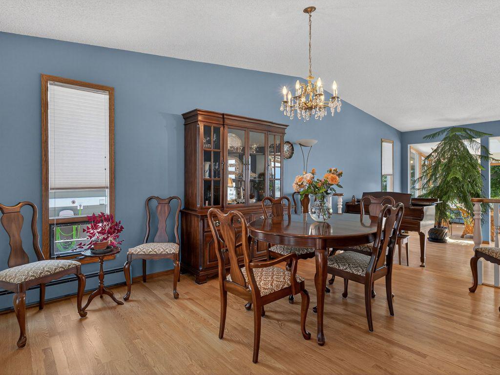 









832


Montigny

Road,
West Kelowna,




BC
V1Z 1S2

