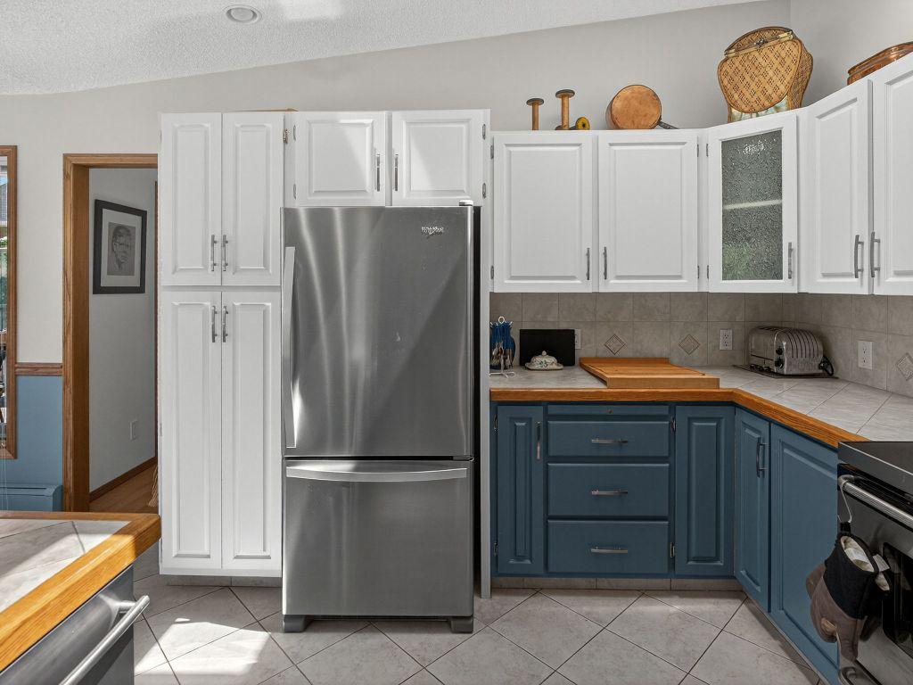 









832


Montigny

Road,
West Kelowna,




BC
V1Z 1S2

