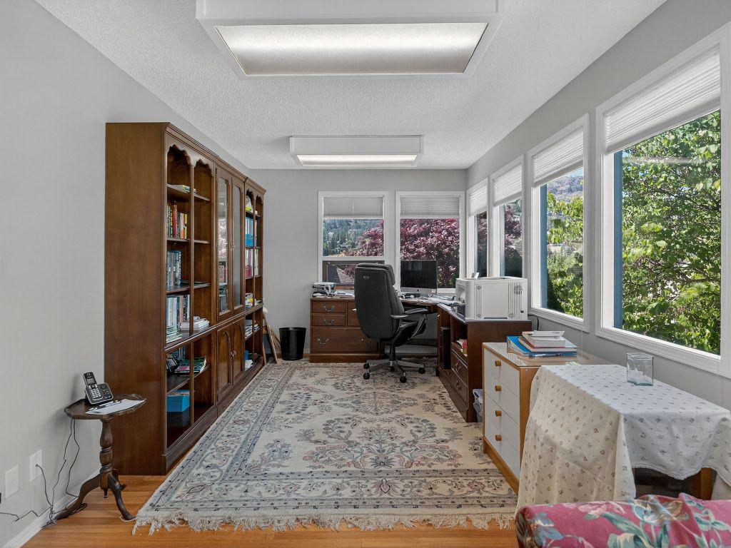 









832


Montigny

Road,
West Kelowna,




BC
V1Z 1S2

