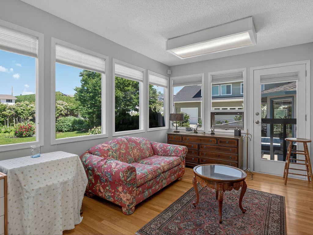 









832


Montigny

Road,
West Kelowna,




BC
V1Z 1S2

