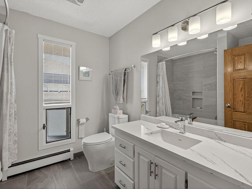 









832


Montigny

Road,
West Kelowna,




BC
V1Z 1S2

