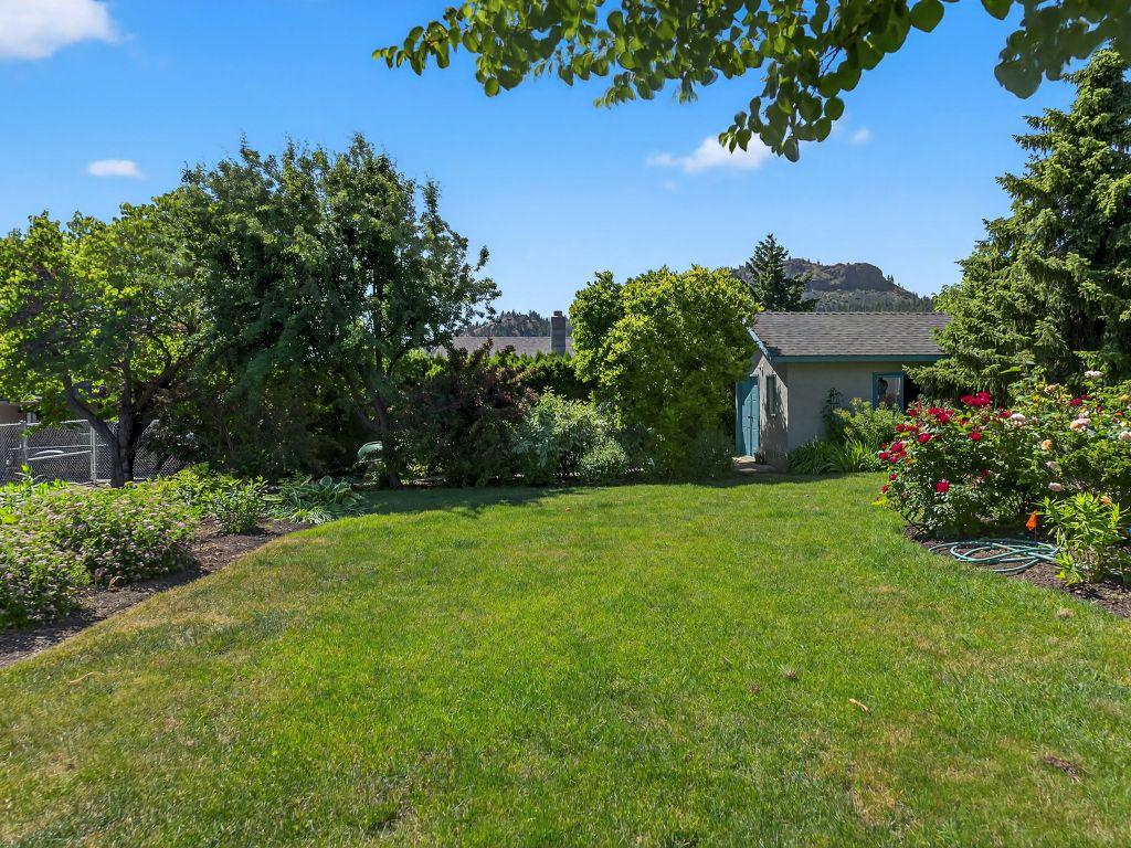 









832


Montigny

Road,
West Kelowna,




BC
V1Z 1S2

