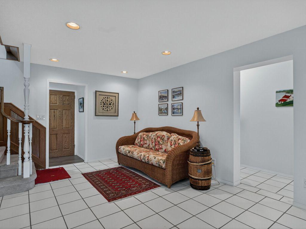 









832


Montigny

Road,
West Kelowna,




BC
V1Z 1S2

