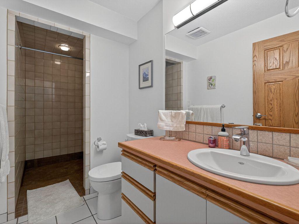 









832


Montigny

Road,
West Kelowna,




BC
V1Z 1S2

