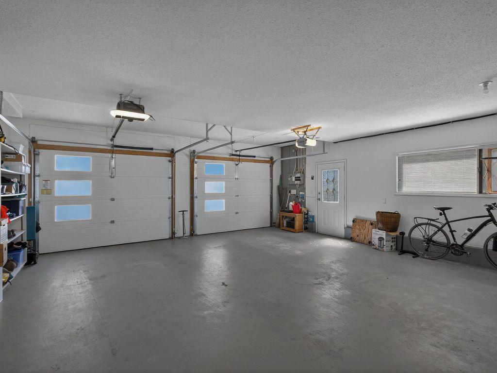 









832


Montigny

Road,
West Kelowna,




BC
V1Z 1S2

