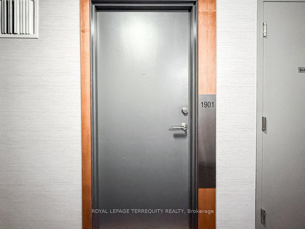 









100


Western Battery

Road, 1901,
Toronto,




ON
M6K 3S2

