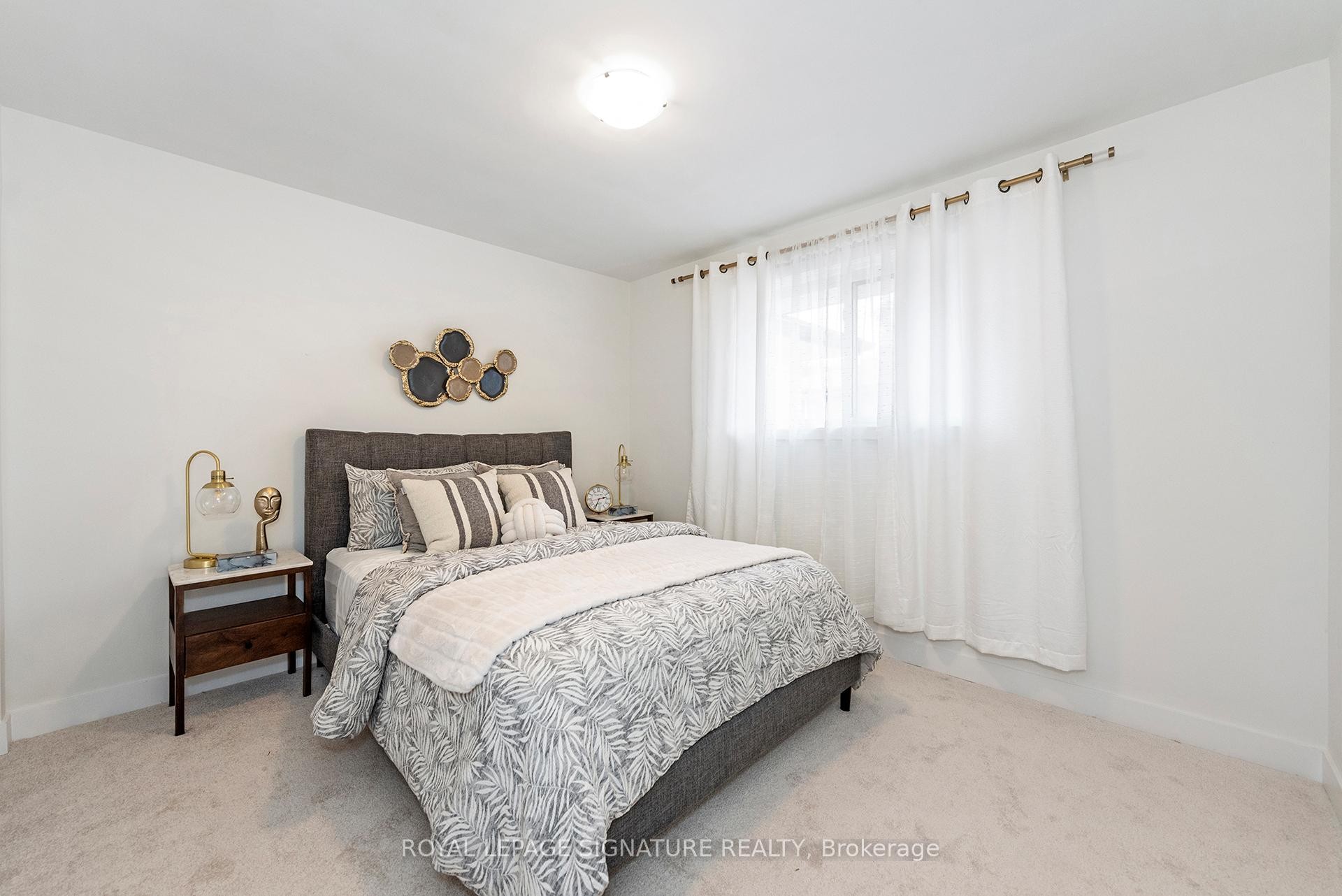 









34-36


Delawana

Drive,
Hamilton,




ON
L8E 1G4

